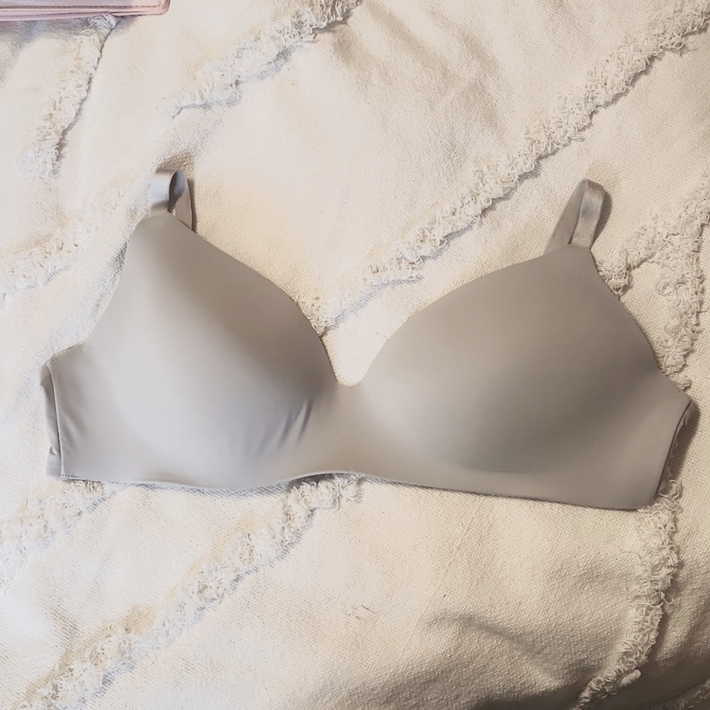 Victoria's Secret T-shirt Bra